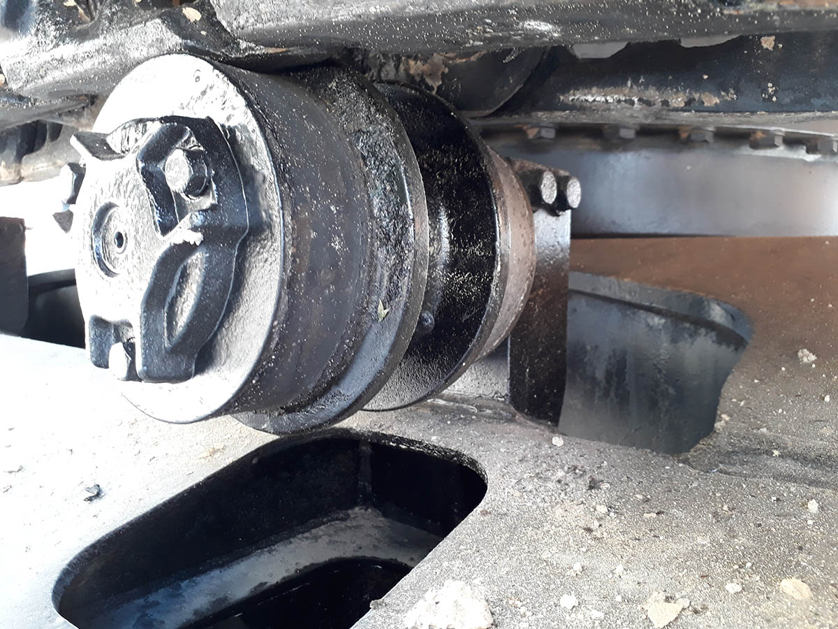 Hyundai 320 NCL-7 - Image 7