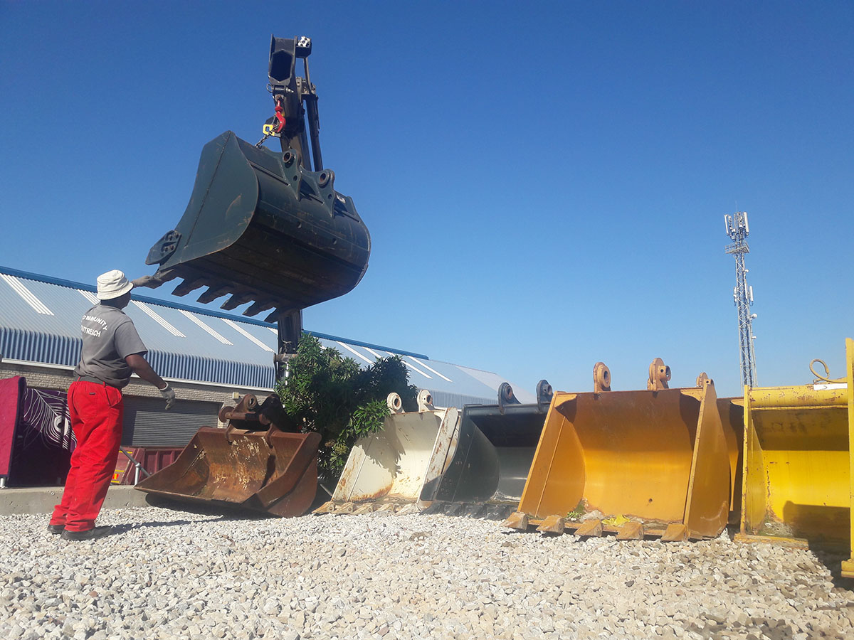 New Excavator Buckets - Image 7
