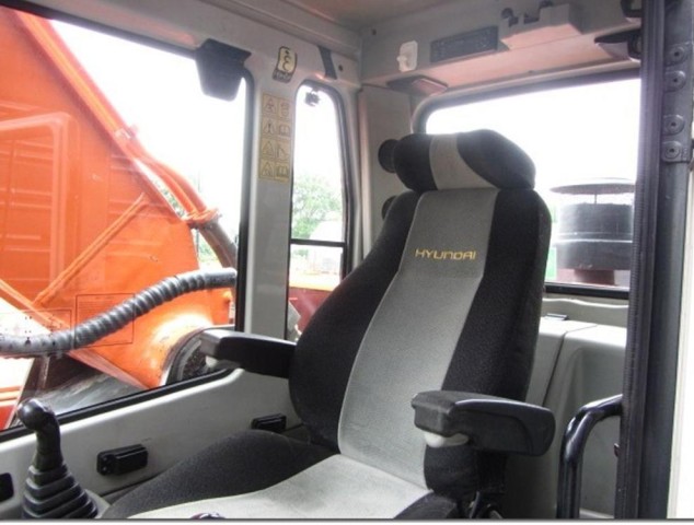Hyundai 320 NCL-7 - Image 11