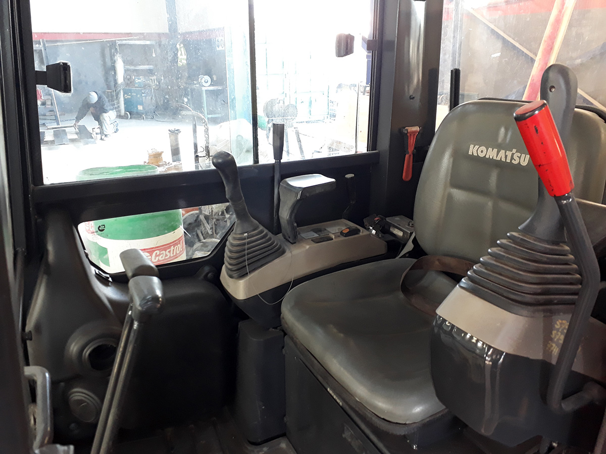 Komatsu PC14 - Image 2