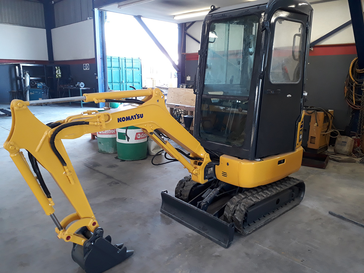 Komatsu PC14 - Image 5