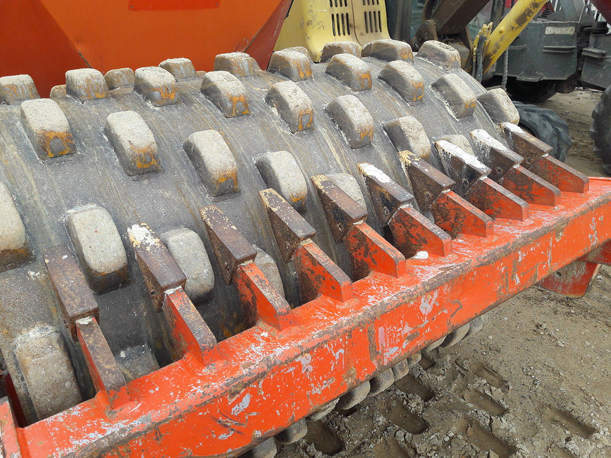 Dynapac CA152 PD Pad Foot Roller - Image 7