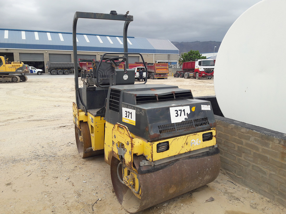 Bomag BW 120 AD-3 Sit on Roller