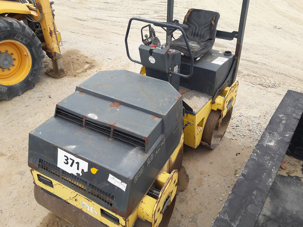 Bomag BW 120 AD-3 Sit on Roller - Image 5