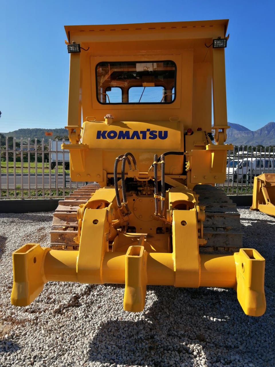 KOMATSU D85 - Image 9