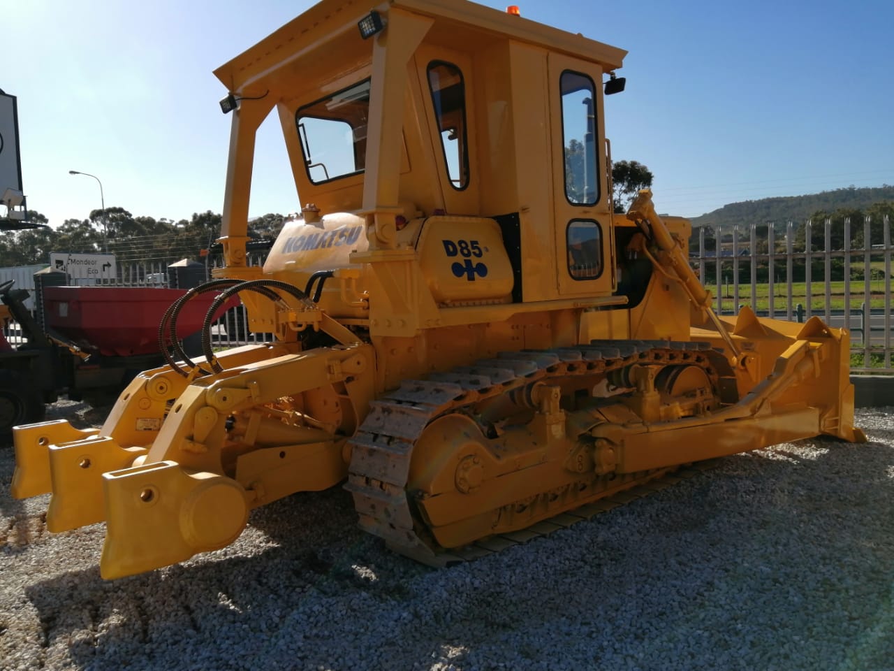 KOMATSU D85 - Image 10
