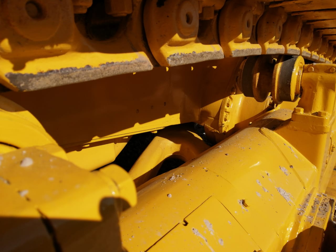 KOMATSU D85 - Image 4