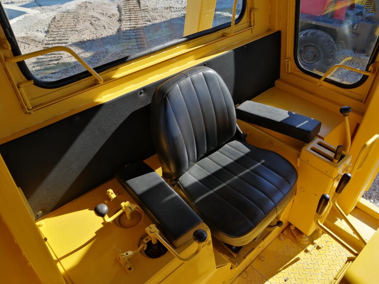 KOMATSU D85 - Image 7